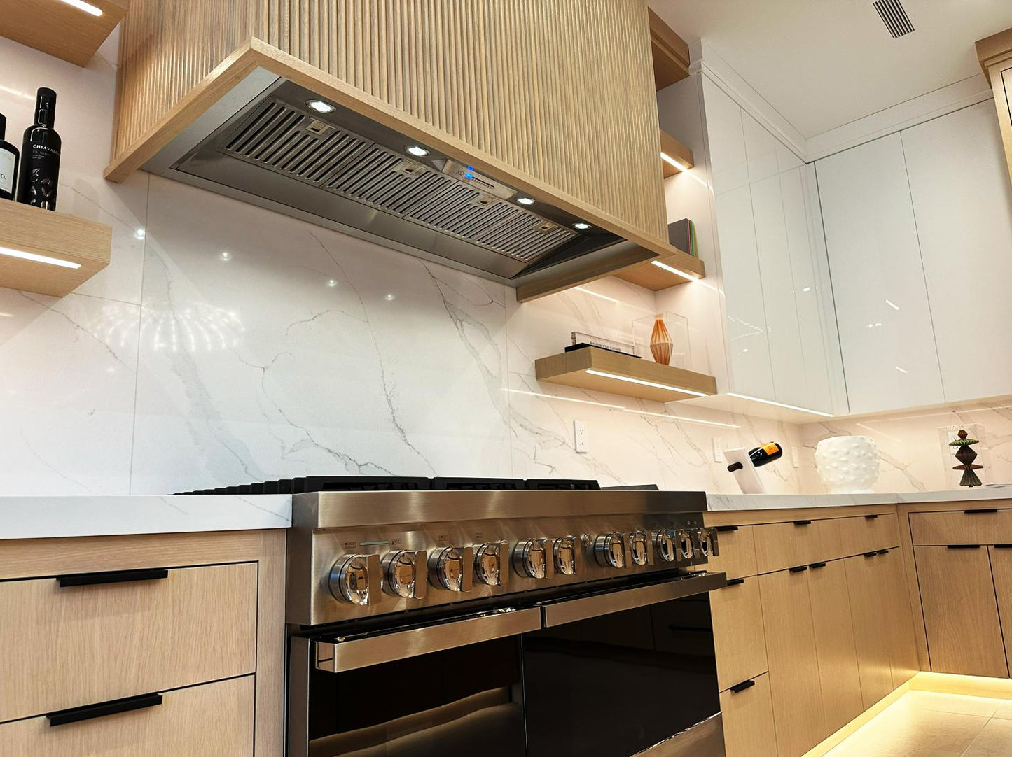 Xo Appliance XOIL4222KSE 42" 1000 Cfm Liner Insert Hood 22In D