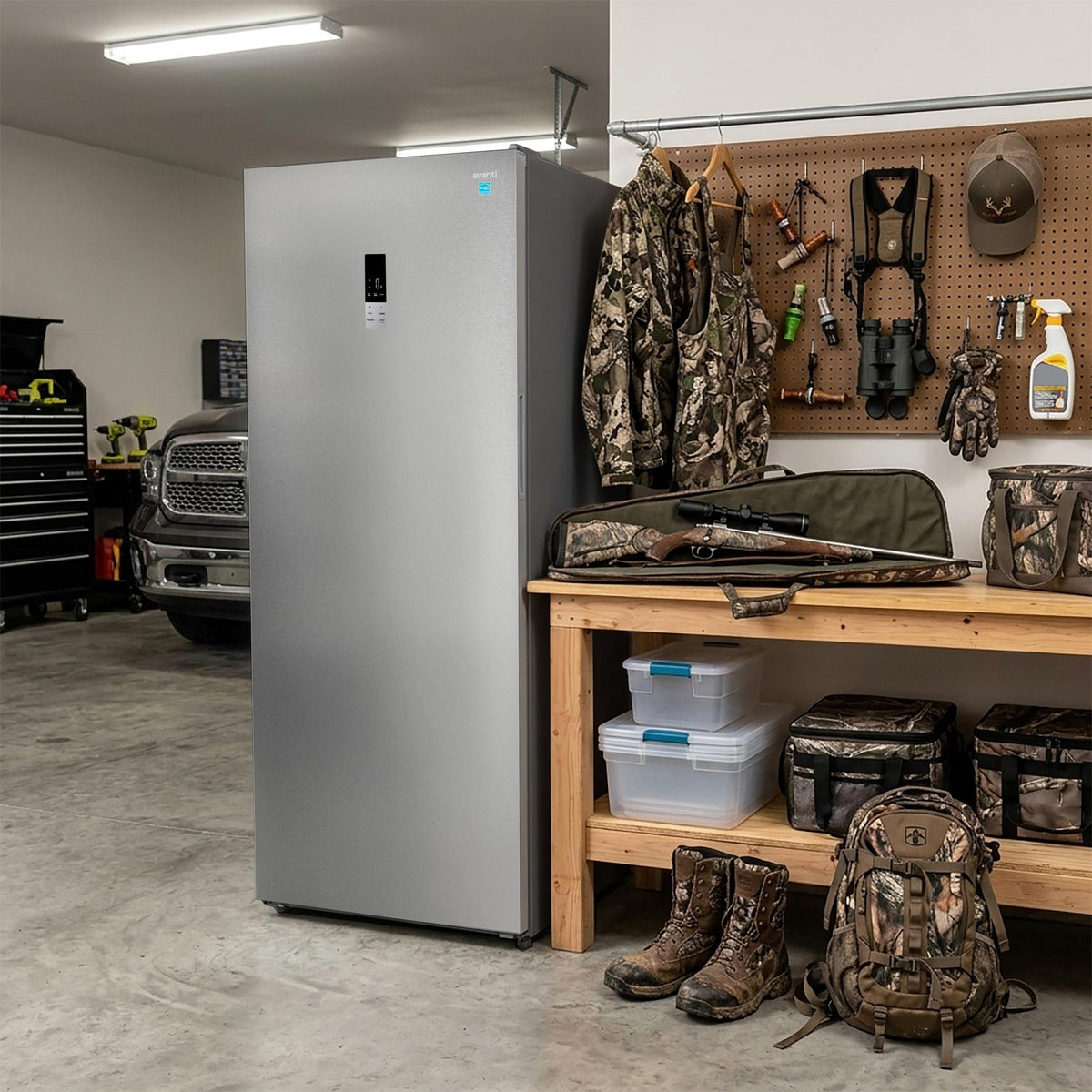 Avanti AV210VFLJM0SS Avanti Maxxspace Insulation™ Technology Garage-Ready Frost-Free Convertible Upright Freezer, 21 Cu. Ft., Energy Star, Stainless Steel Look (Av210Vfljm0Ss)