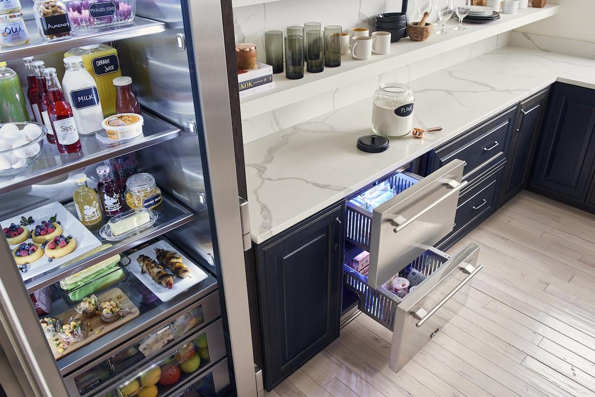 True Residential TUF24DOPC 24 Inch Overlay Panel Door Undercounter Freezer Drawer