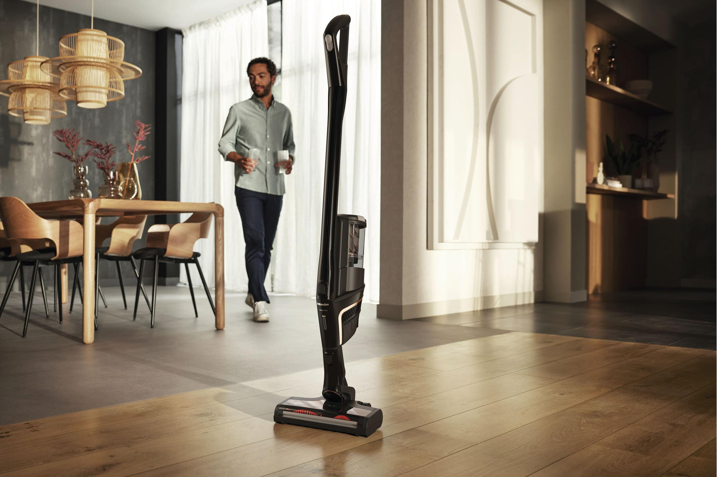 Miele TRIFLEXHX2CATDOGOB Triflex Hx2 Cat & Dog Obsidian Black - Cordless Stick Vacuum Cleaner Consistently High Suction Power 60 Min Runtime Incl. Pet Hair Brush