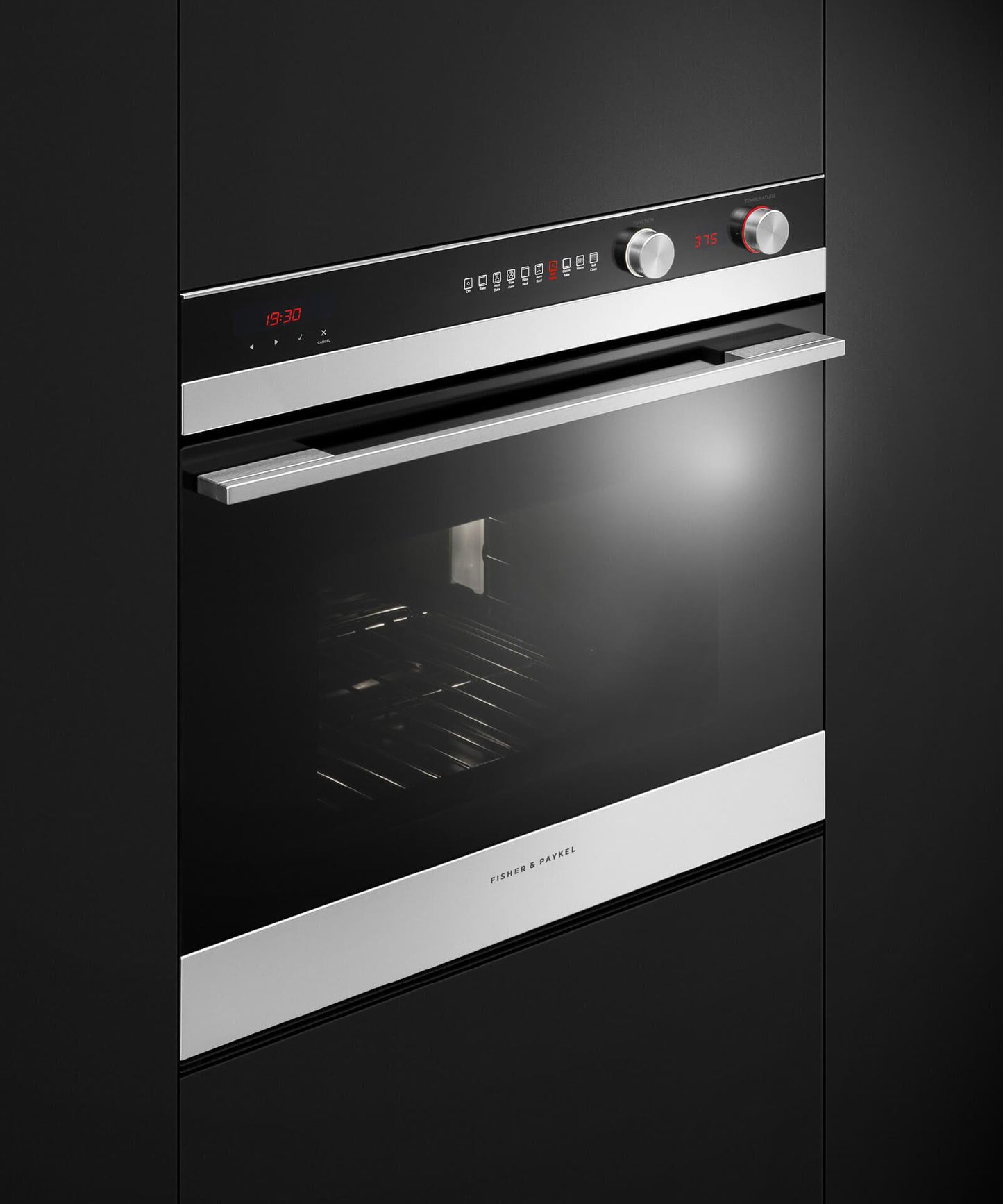 Fisher & Paykel OB30SCEPX3 30" Series 7 Contemporary Self-Cleaning Oven
