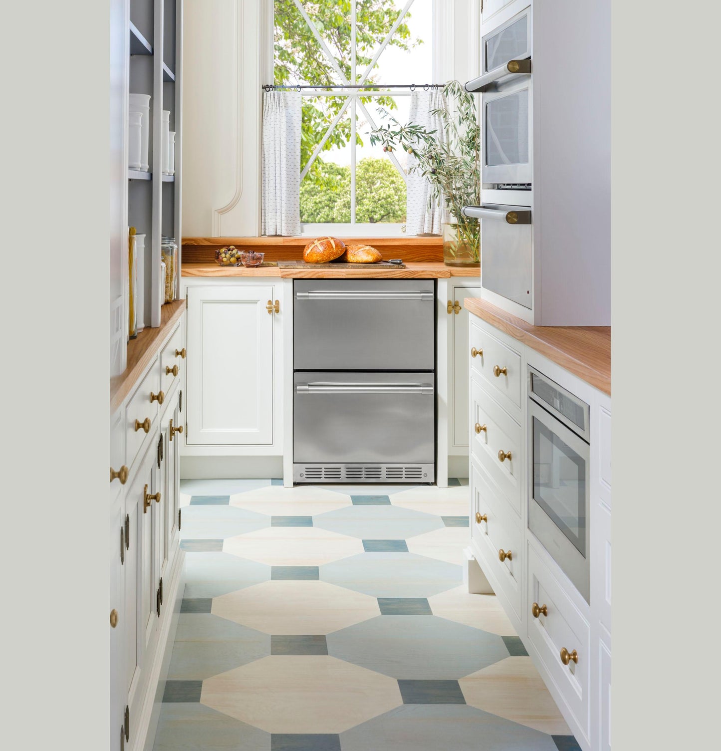 Monogram ZWL1126SRSS Monogram 1.2 Cu. Ft. Drawer Microwave