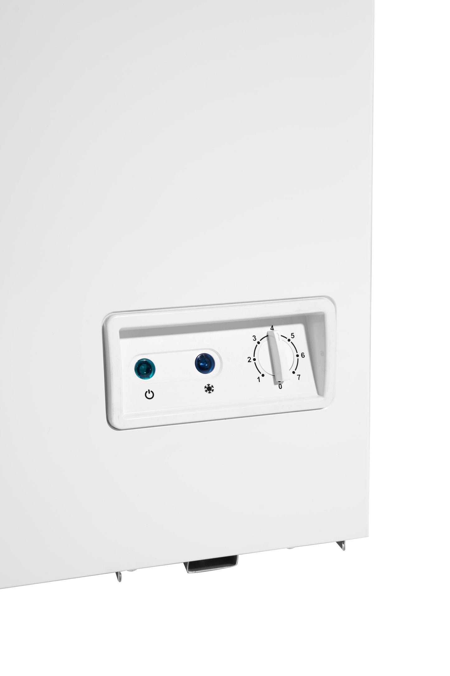 Danby DCF035A5WDB Danby 3.5 Cu. Ft. Chest Freezer In White