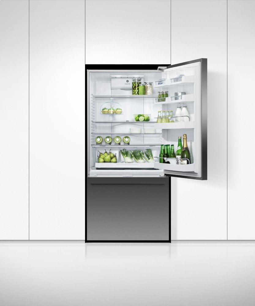 Fisher & Paykel RF170WDRUB5 Freestanding Refrigerator Freezer, 32", 17.1 Cu Ft, Ice & Water