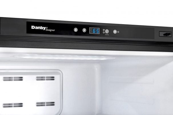 Danby DAR170A3BSLDD Danby Designer 17 Cu. Ft. Apartment Size Refrigerator
