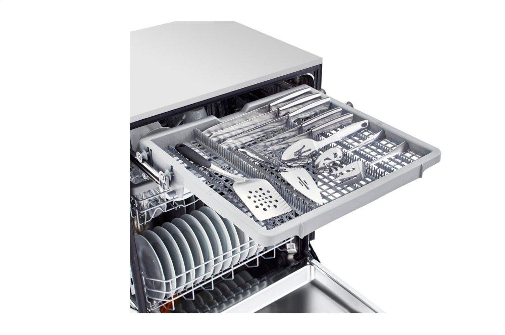 Lg LDF5678SS Front Control Smart Wi-Fi Enabled Dishwasher With Quadwash™