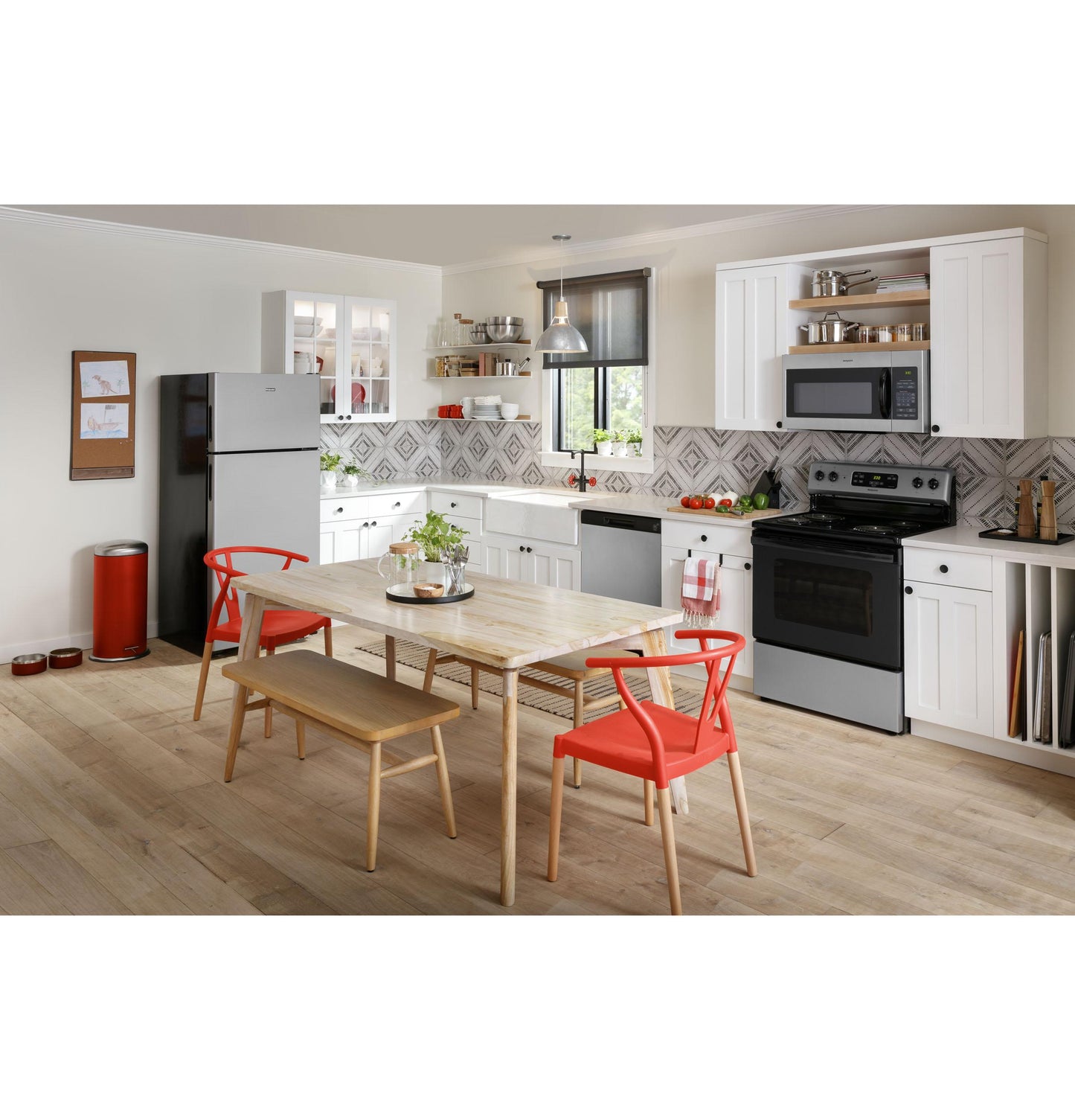 Hotpoint RVM5160MPSA Hotpoint® 1.6 Cu. Ft. Over-The-Range Microwave Oven