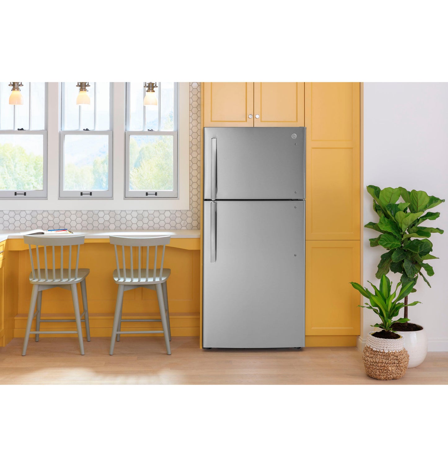 Ge Appliances GTE18MSRRSS Ge® Energy Star® 18.3 Cu. Ft. Top-Freezer Refrigerator