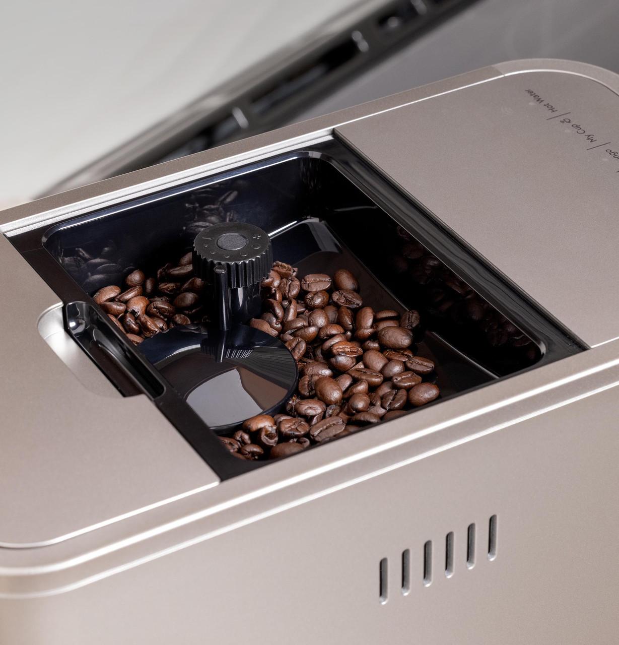 Cafe C7CEBBS2RS3 Café&#8482; Affetto Automatic Espresso Machine + Frother
