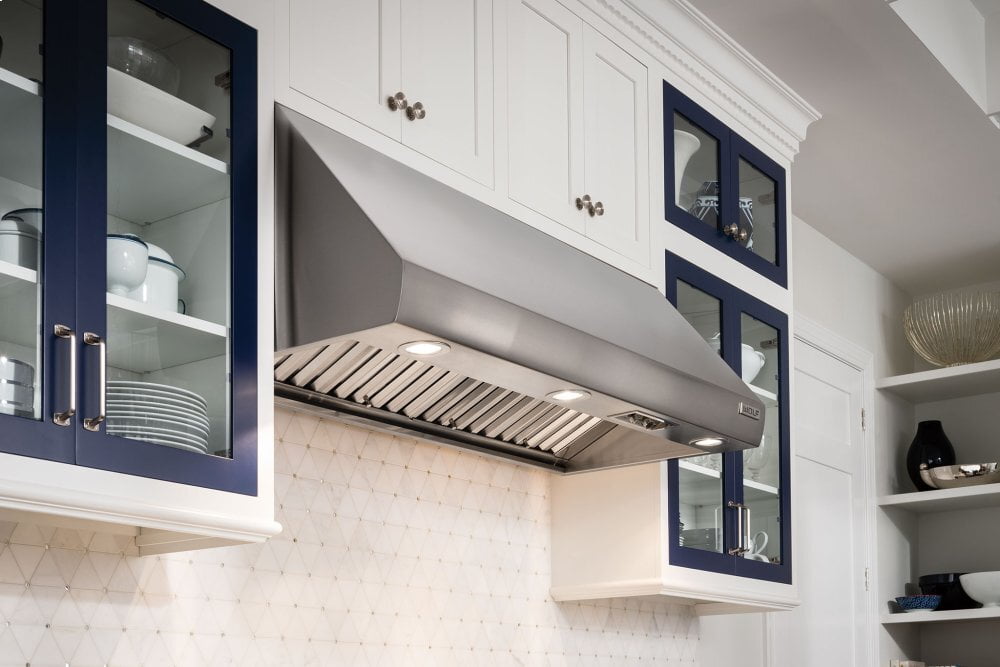 Wolf PW483318O 48" Outdoor Pro Wall Hood