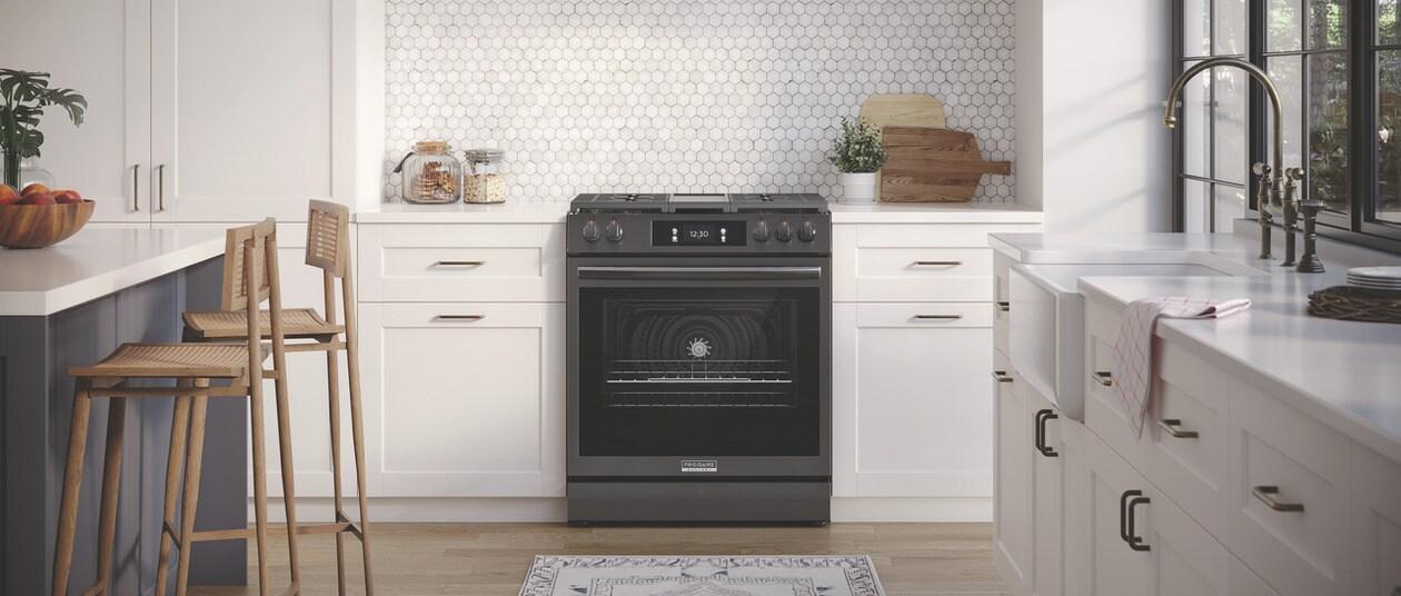 Frigidaire GCFG3060BD Frigidaire Gallery 30" Front Control Gas Range With Total Convection
