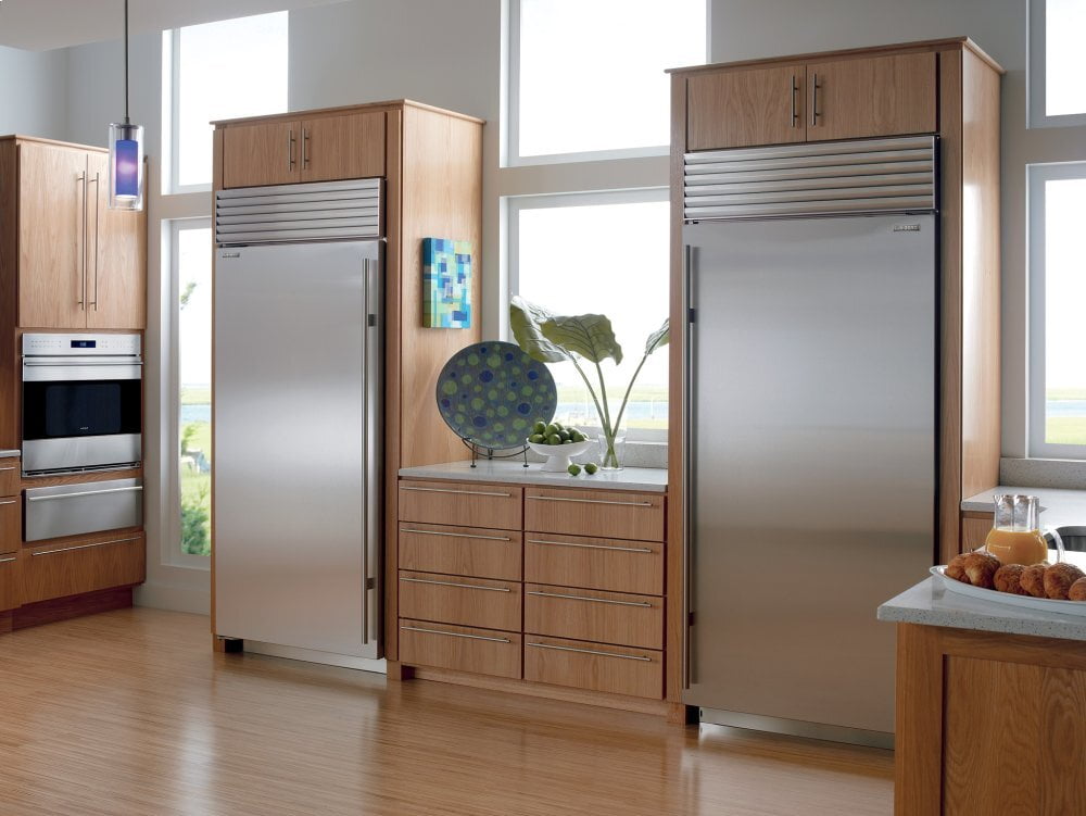 Sub-Zero BI36RSTHRH 36" Classic Refrigerator