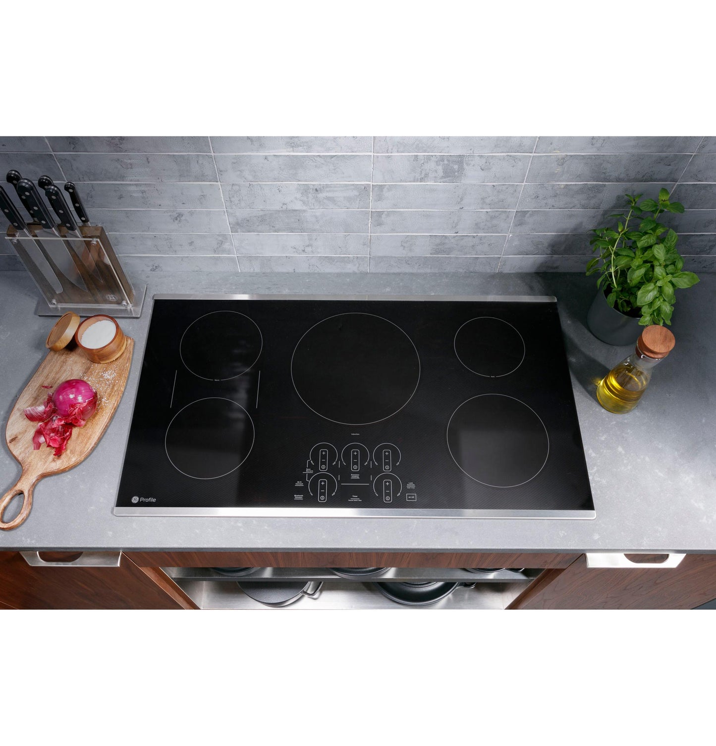 Ge Appliances PHP9030DTBB Ge Profile&#8482; 30" Built-In Touch Control Induction Cooktop