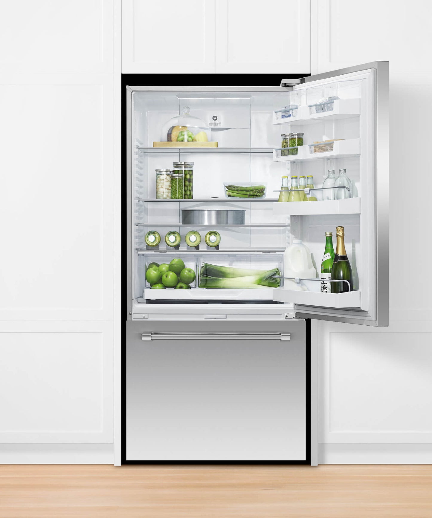 Fisher & Paykel RF170WRKUX6 Freestanding Refrigerator Freezer, 32", 17.1 Cu Ft, Ice & Water