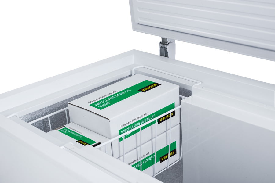 Summit VLT1250IB Laboratory Chest Freezer Capable Of -35 C (-31 F) Operation With Dual Blue Ice Banks