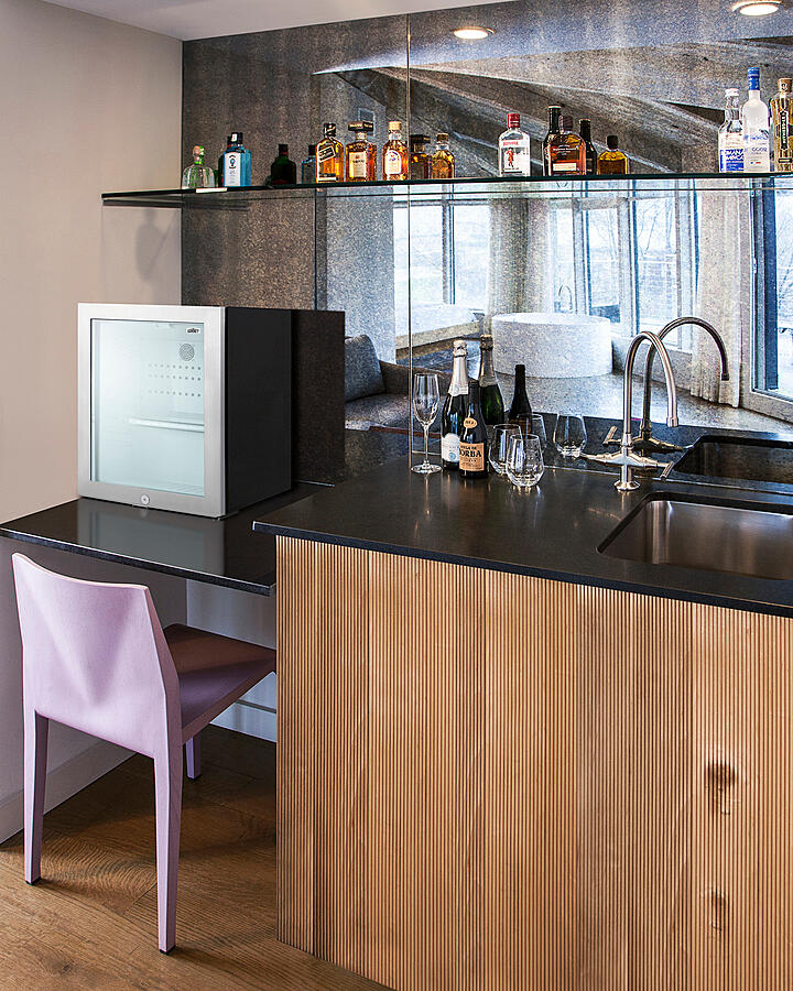 Summit MB13GST Compact Minibar