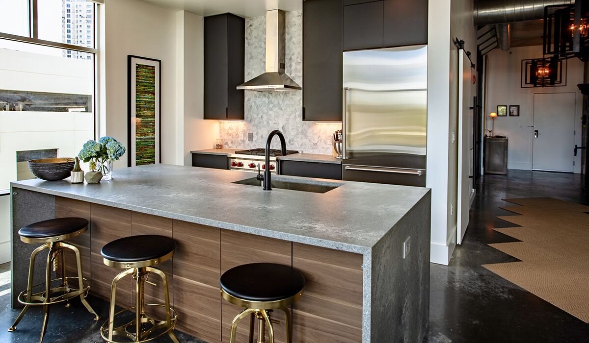 Faber CLPL30SSV 30" Pyramid Shape Wall Hood With Variable Air Management