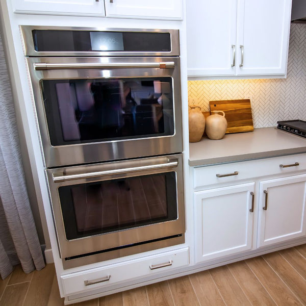The Pros and Cons of Using a Double Oven Range
