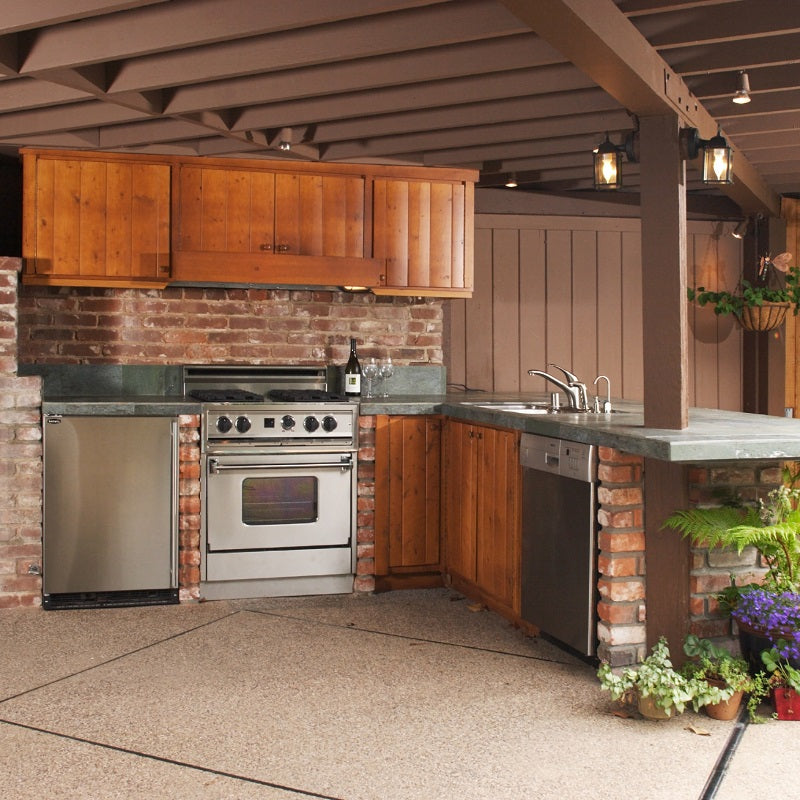 Can You Put a Refrigerator Outside? Town Appliance