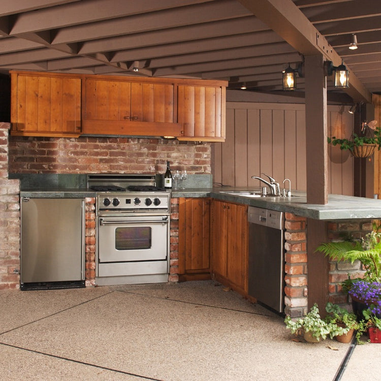 Can You Put a Refrigerator Outside? Town Appliance