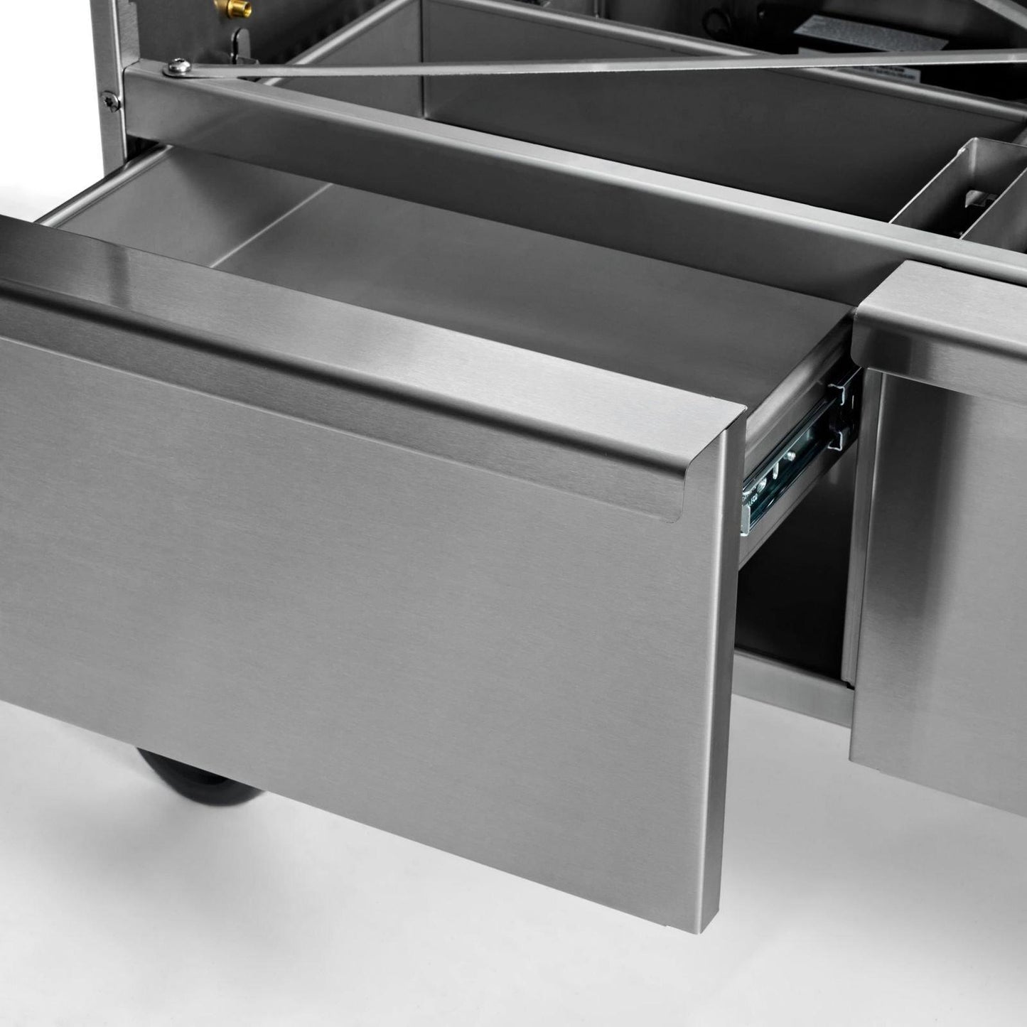 Lynx L601ADALP 36" Ada Compliant Grill - 1 Prosear Burner & 2 Stainless Steel Burners (L601Ada)