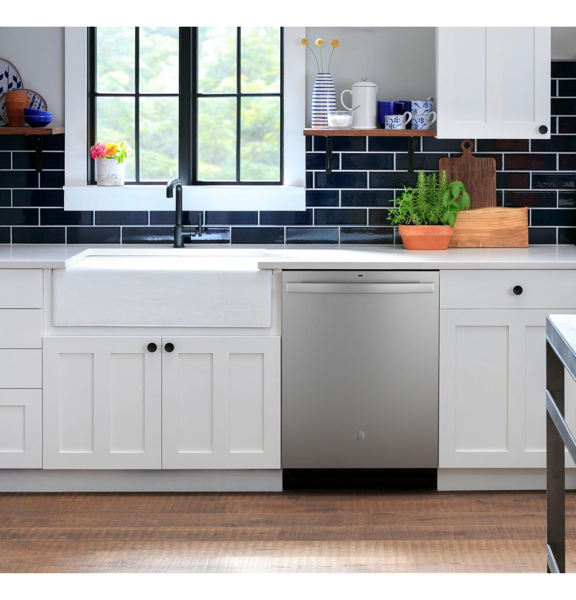 Ge Appliances GDT565HSYSS Ge® Energy Star® Top Control Hybrid Tub Dishwasher With Dry Boost & 52 Dba