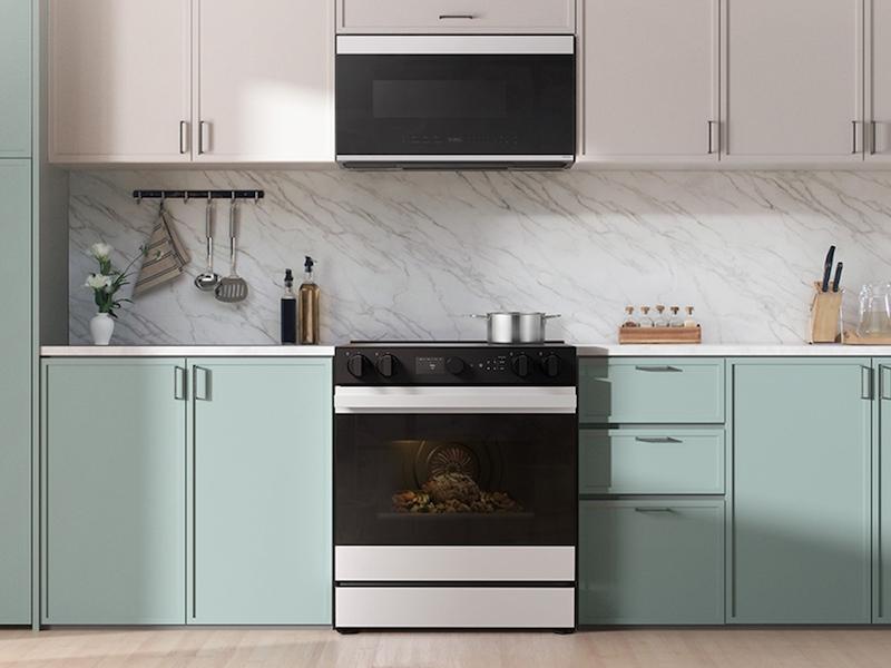 Samsung NSE6DB870012 Bespoke 6.3 Cu. Ft. Smart Slide-In Electric Range With Smart Oven Camera & Illuminated Precision Knobs In White Glass