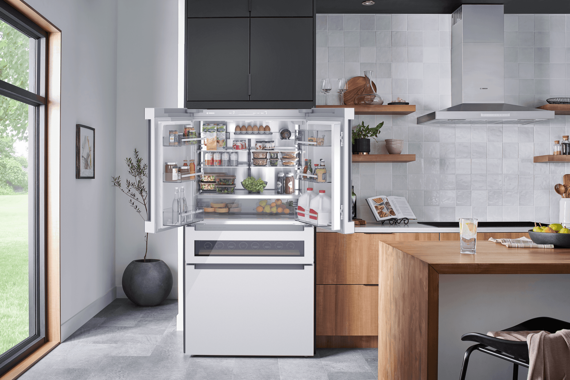 Bosch B36CL84ENW 800 Series, French Door Bottom Mount Refrigerator, Glass Door, 36'', White, Total No Frost