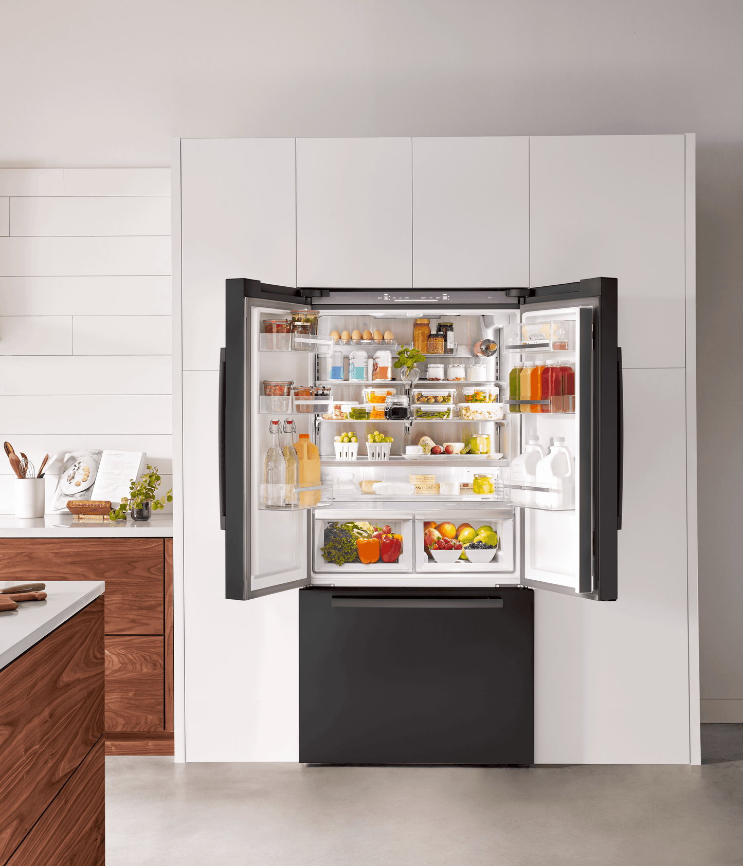 Bosch B36CT84SNB 800 Series, French Door Bottom Freezer, Multi Door, 36'', Black Inox-Antifingerprint