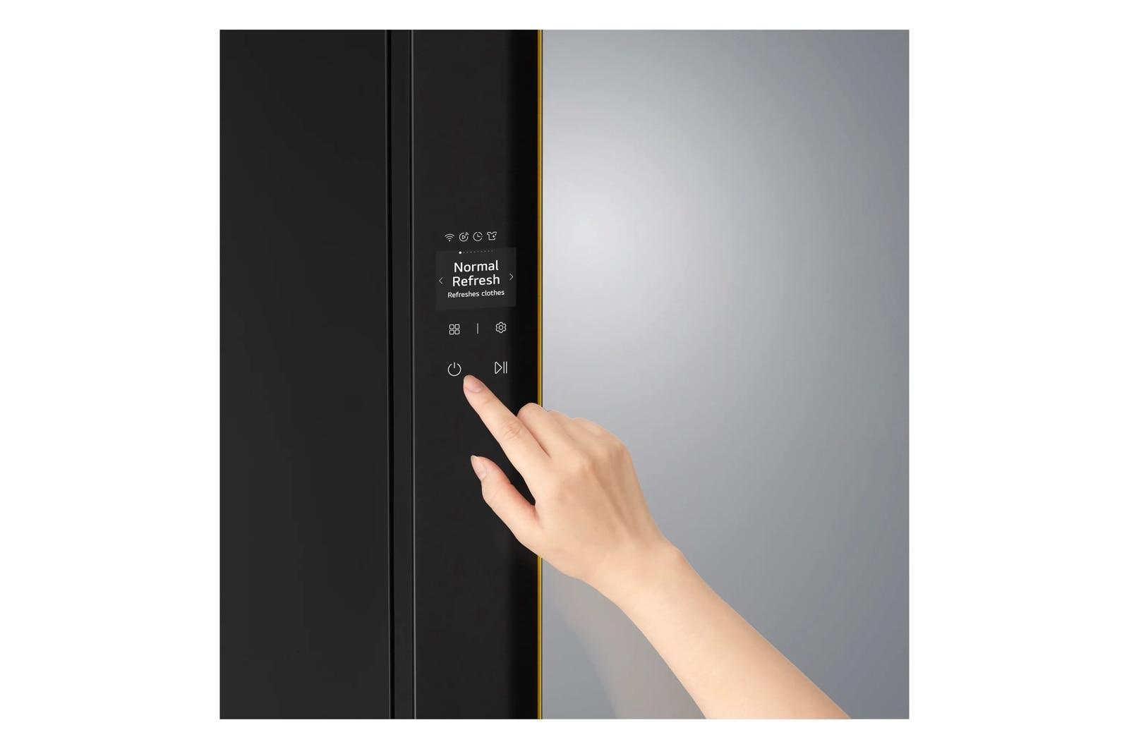 Lg SC5GQR8GA Lg Signature Styler® Smart Steam Closet With Dual Truesteam® Technology, Dynamic Movinghanger™ And Built-In Handysteamer™