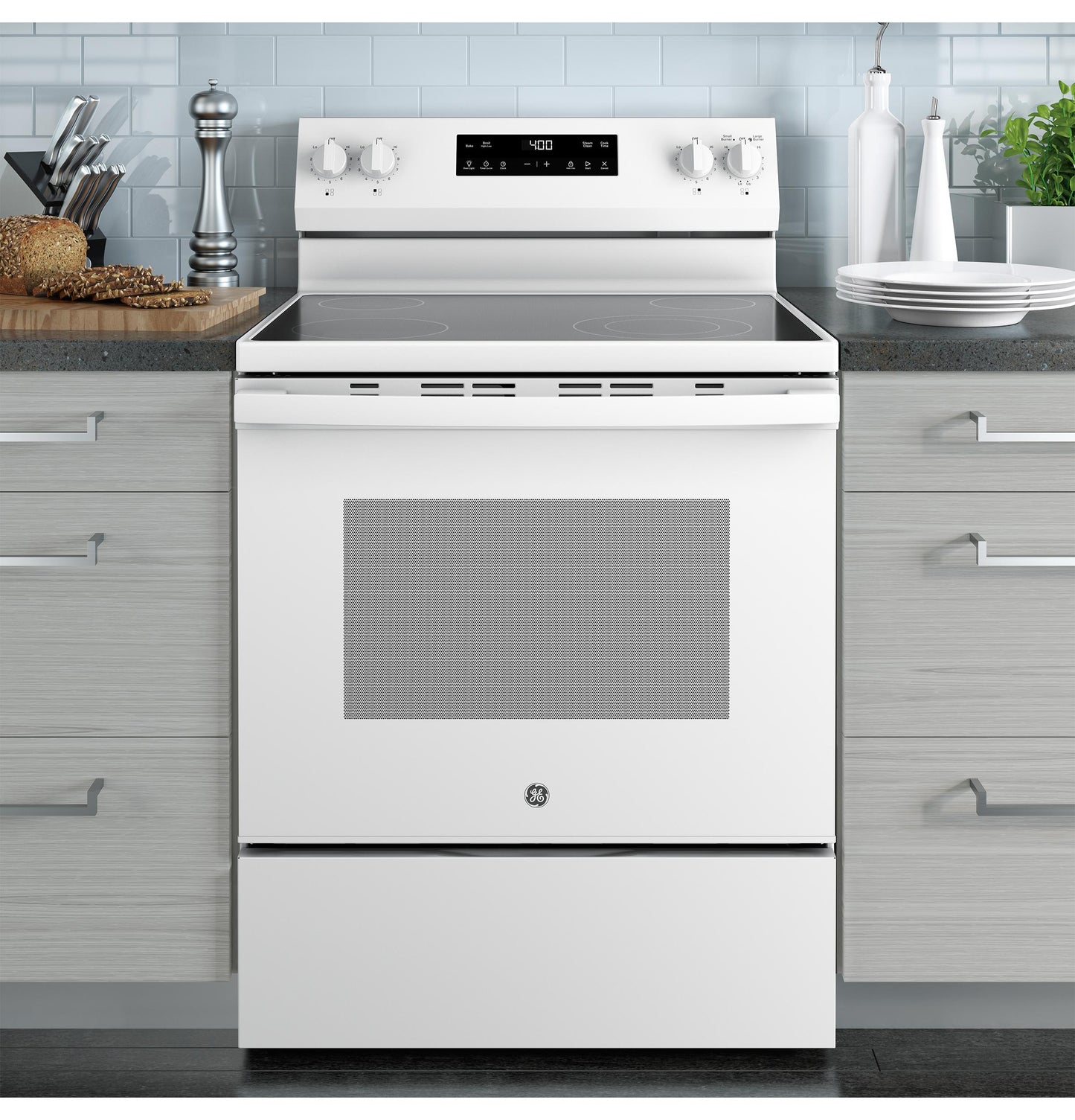 Ge Appliances GRF400SVWW Ge® 30" Free-Standing Electric Range