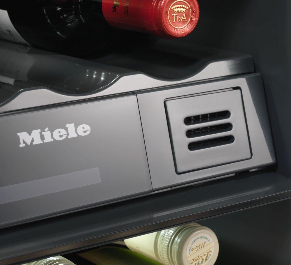 Miele KWT6322UGOB Kwt 6322 Ug Obsidian Black Glass - Built-Under Wine Storage Unit With Flexiframe And Push2Open For Greater Versatility And Top-Quality Design.