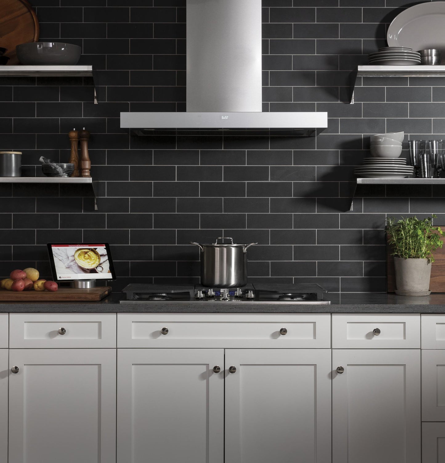 Cafe ç 36" Smart Designer Wall Mount Hood W/ Perimeter Venting