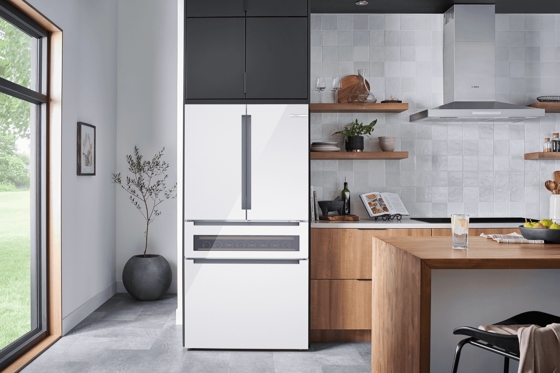 Bosch B36CL84ENW 800 Series, French Door Bottom Mount Refrigerator, Glass Door, 36'', White, Total No Frost