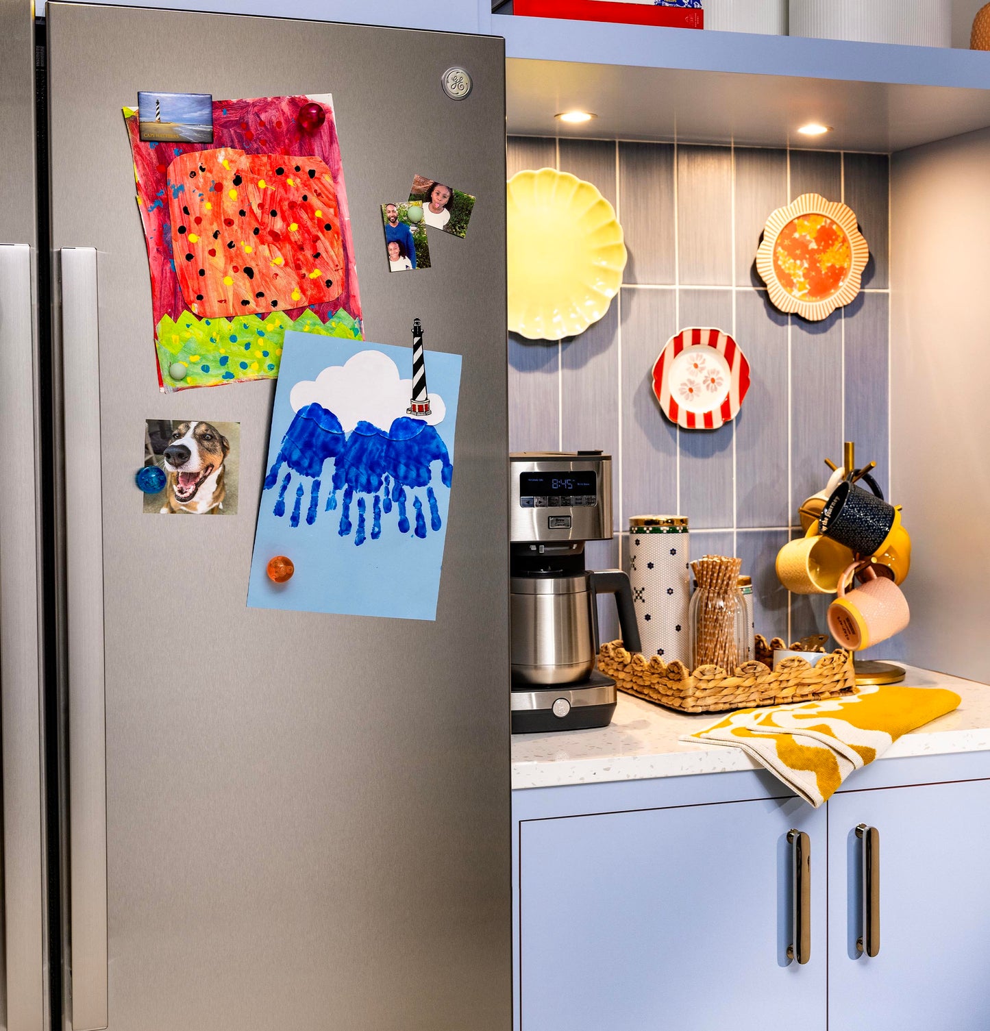 Ge Appliances GSS28PYYFS Ge® 27.7 Cu. Ft. Side-By-Side Refrigerator With Led Light Walls And Extra Tall Dispenser