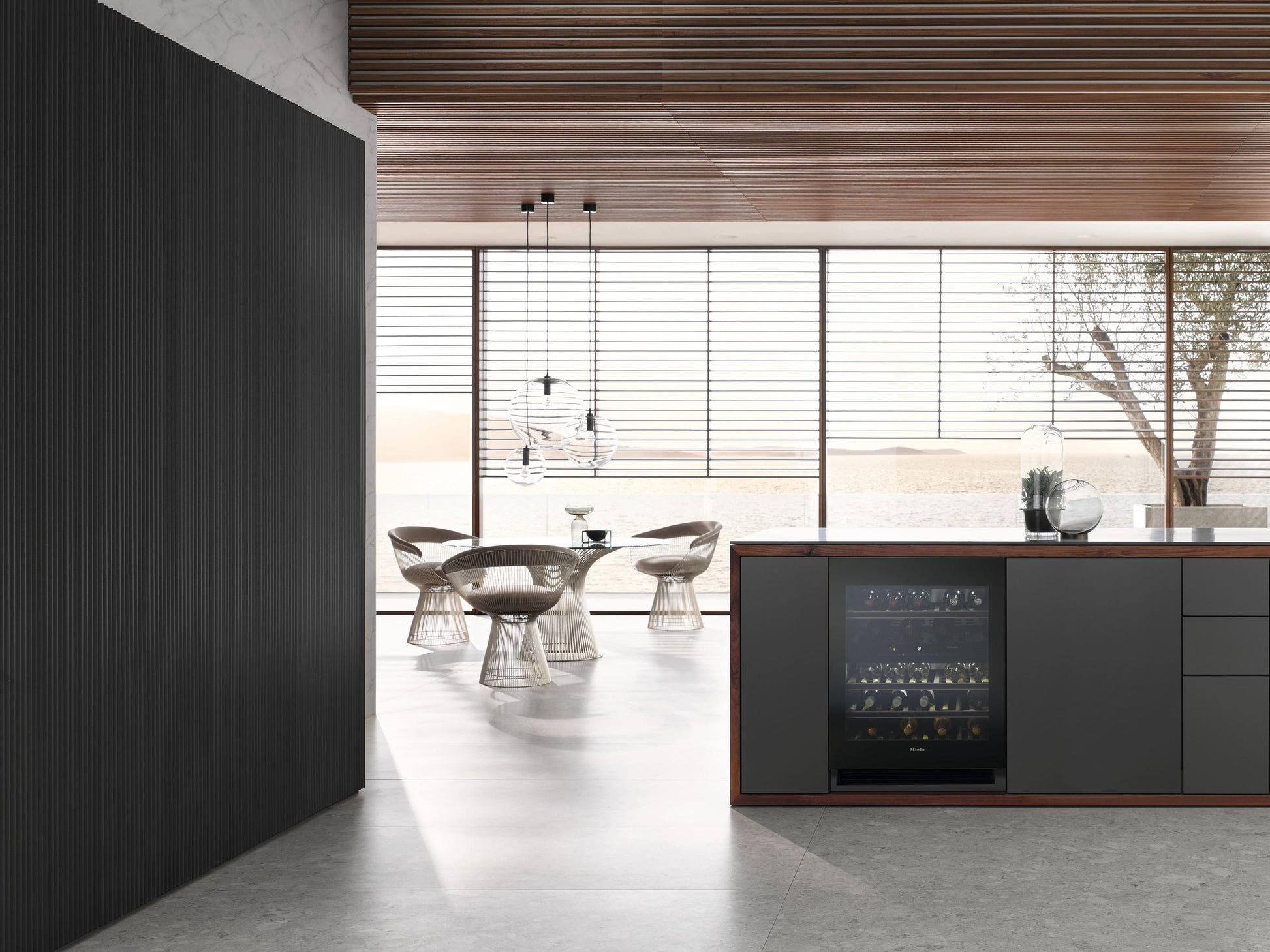 Miele KWT6322UGOB Kwt 6322 Ug Obsidian Black Glass - Built-Under Wine Storage Unit With Flexiframe And Push2Open For Greater Versatility And Top-Quality Design.