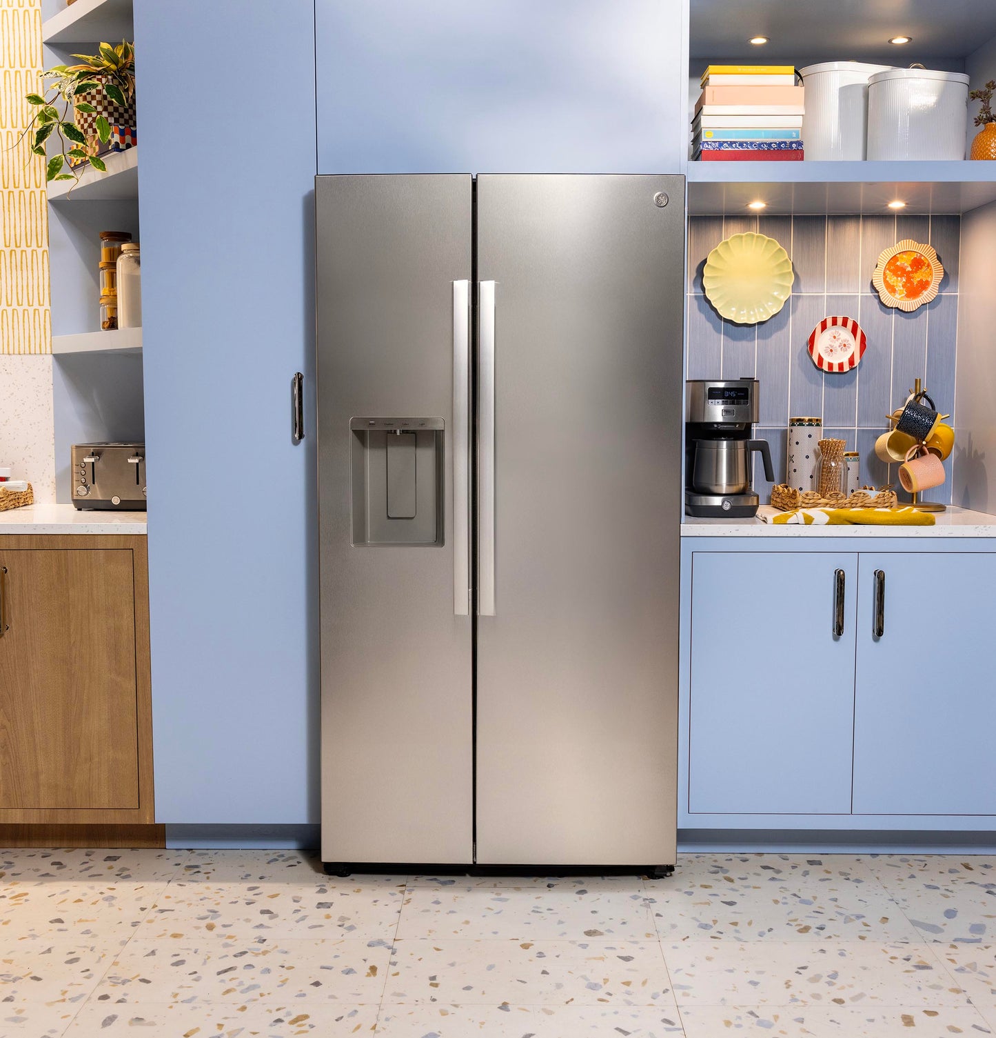 Ge Appliances GSS28PYYFS Ge® 27.7 Cu. Ft. Side-By-Side Refrigerator With Led Light Walls And Extra Tall Dispenser