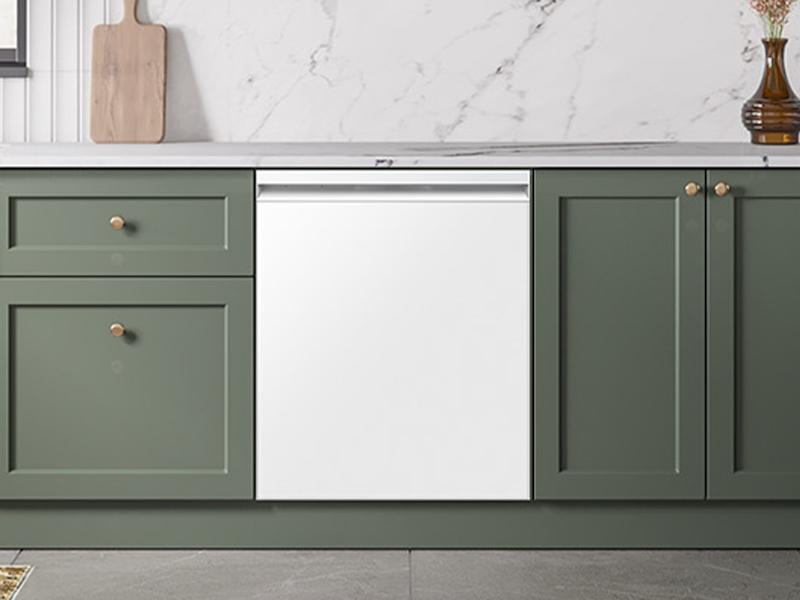 Samsung DW90F89T0U12 38 Dba Bespoke Smart Dishwasher With 3Rd Rack Washing System In White Glass