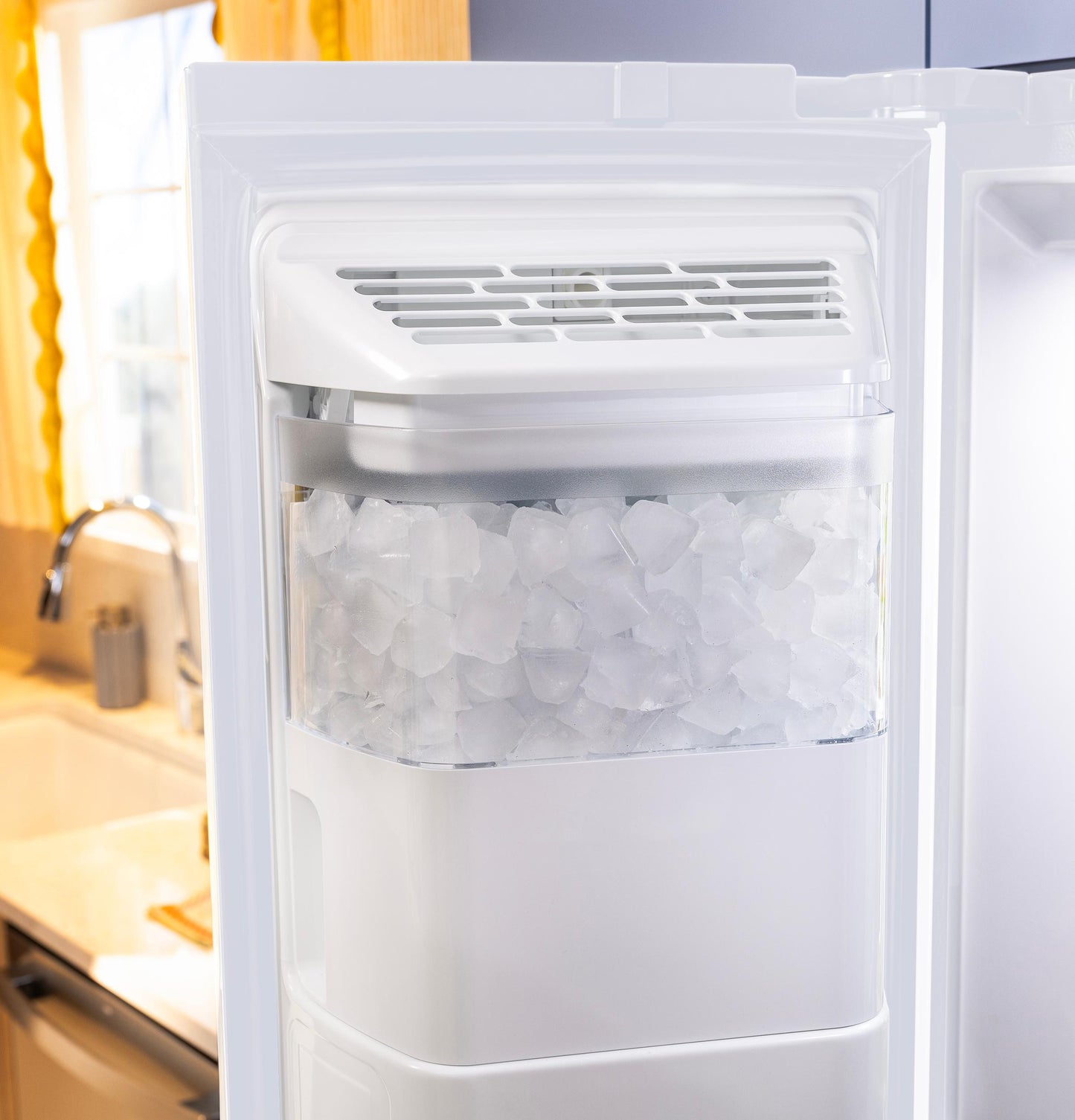 Ge Appliances GSE28NGYWW Ge® Energy Star® 27.9 Cu. Ft. Side-By-Side Refrigerator With Extra Tall Dispenser And In-Door Icemaker