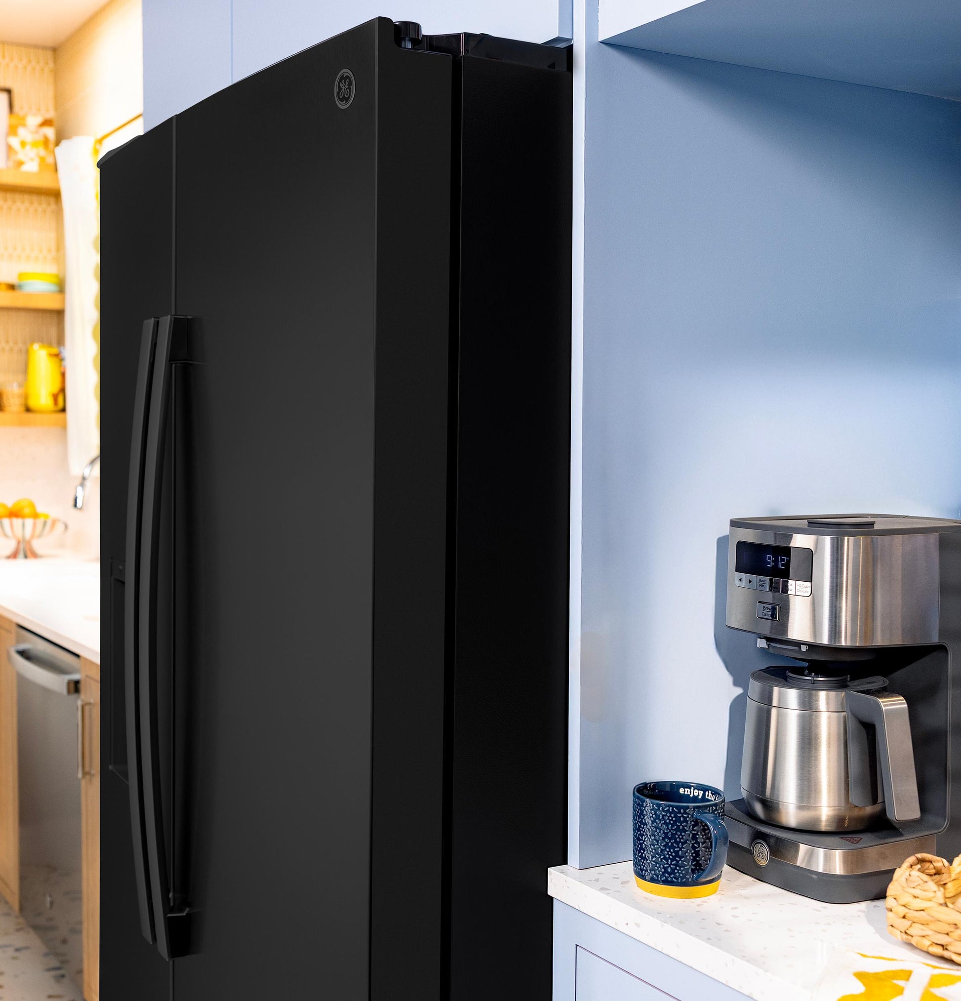 Ge Appliances GSE28NGYBB Ge® Energy Star® 27.9 Cu. Ft. Side-By-Side Refrigerator With Extra Tall Dispenser And In-Door Icemaker