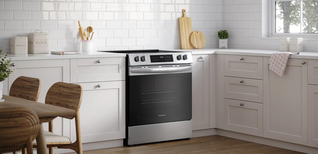 Frigidaire FCFE3082BS 30" Front Control Electric Range With Air Fry