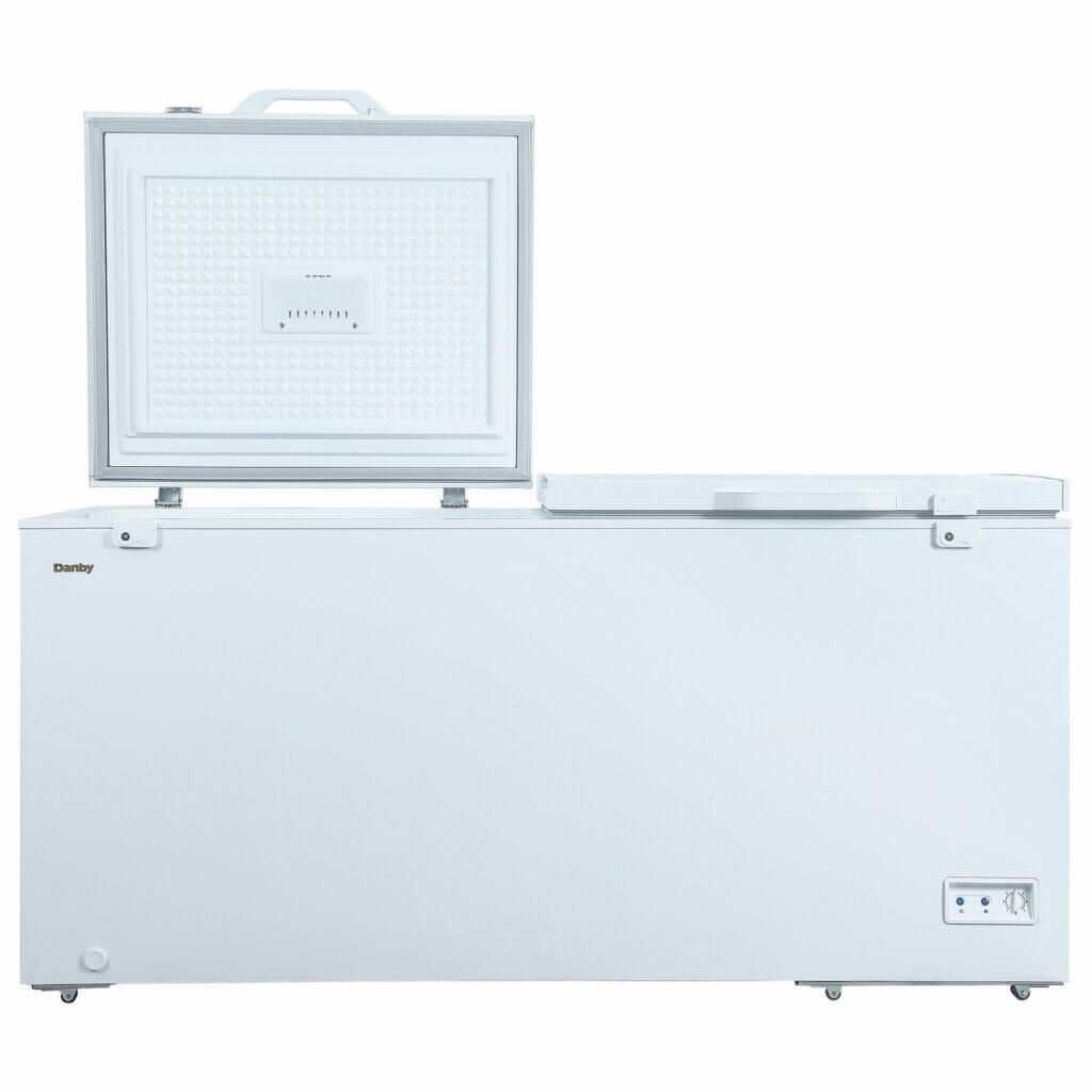 Danby DCFM210A1WDB Danby 21.2 Cu. Ft. Chest Freezer In White