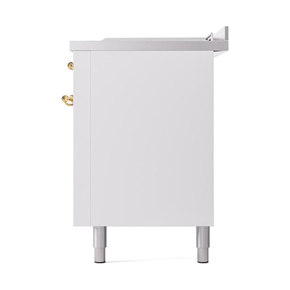 Ilve UN60FSQNMPWHG Ilve Un60Fsqnmpwhg Nostalgie Ii Noblesse 60" Dual Fuel Range (7 Sealed Burners + Griddle + French Top, Natural Gas, Solid Door, White, Brass)