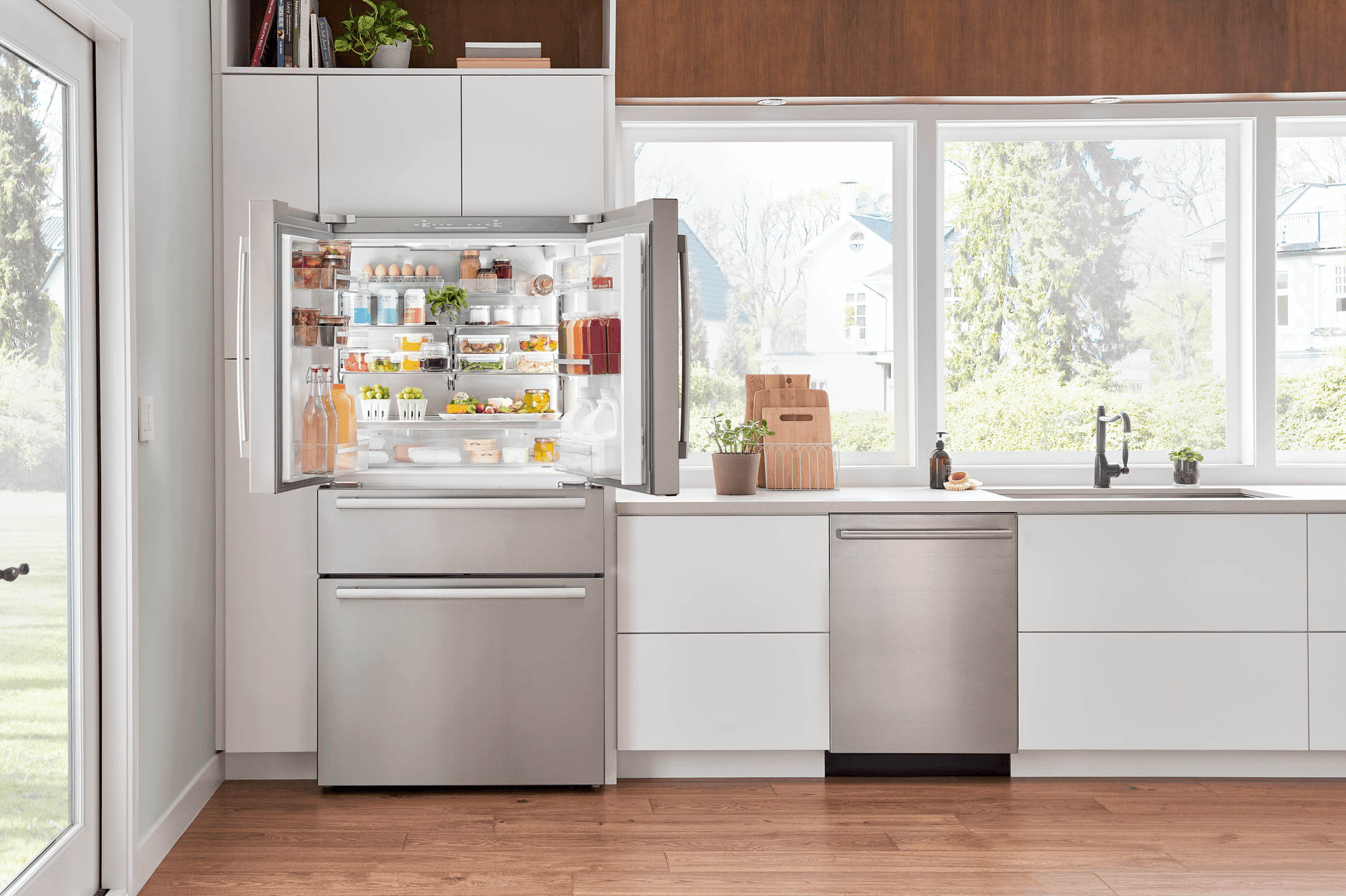 Bosch B36CL84SNS 800 Series, French Door Bottom Freezer, Multi Door, 36'', Brushed Steel (With Anti-Fingerprint)