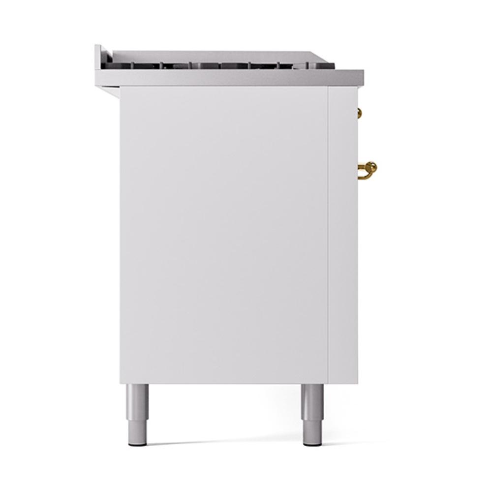Ilve UN60FSQNMPWHG Ilve Un60Fsqnmpwhg Nostalgie Ii Noblesse 60" Dual Fuel Range (7 Sealed Burners + Griddle + French Top, Natural Gas, Solid Door, White, Brass)