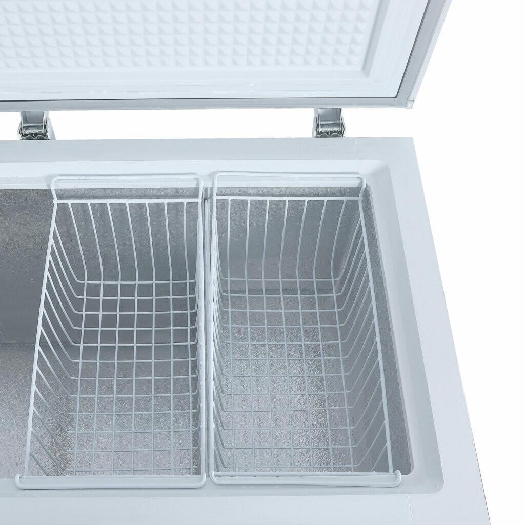 Danby DCFM210A1WDB Danby 21.2 Cu. Ft. Chest Freezer In White
