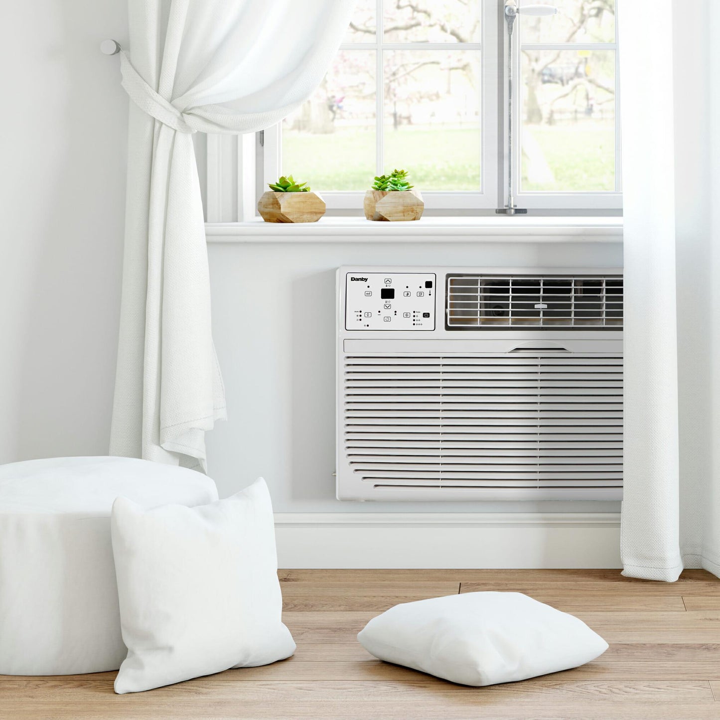 Danby DTAC100B1WDB Danby 10000 Btu Through-The-Wall Ac In White