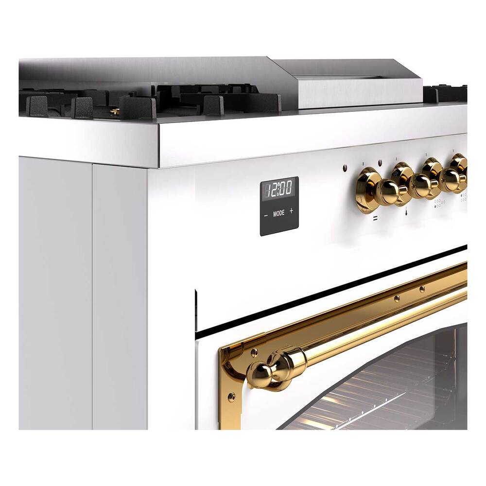 Ilve UN60FSNMPWHG Ilve Un60Fsnmpwhg Nostalgie Ii Noblesse 60" Dual Fuel Range (7 Sealed Burners + Griddle + French Top, Natural Gas, Triple Glass Door, White, Brass)