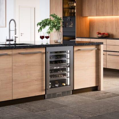 Silhouette SPRWC052D3SS Silhouette Pro Gen 3 - 24" Built-In Wine Cellar In Stainless Steel