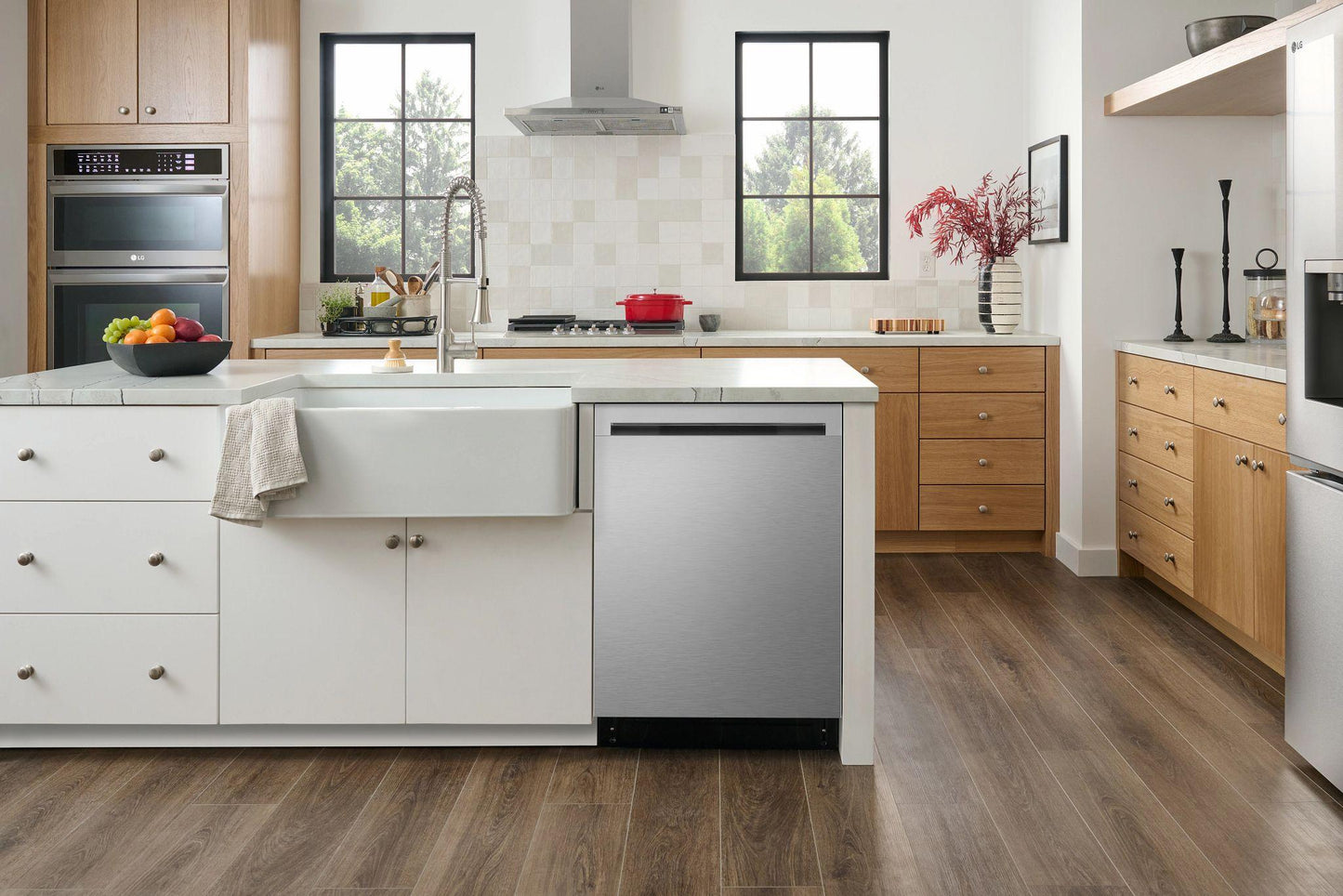 Lg LDNPH654S Smart Top Control Flushfit Design Dishwasher With 1-Hour Wash & Dry, Quadwash® Pro, Truesteam® And Dynamic Heat Dry™